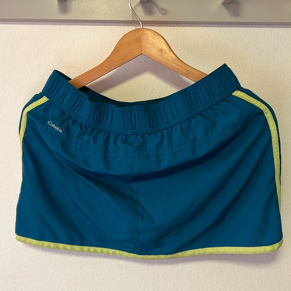 Columbia skort size medium